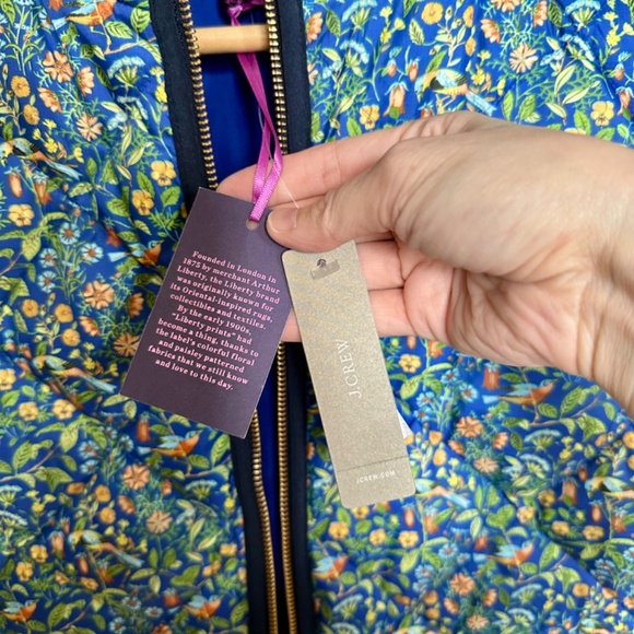 JCREW NWT Excursion Down Vest in Liberty Catesby Floral, Size SMALL $148 - Picture 8 of 16